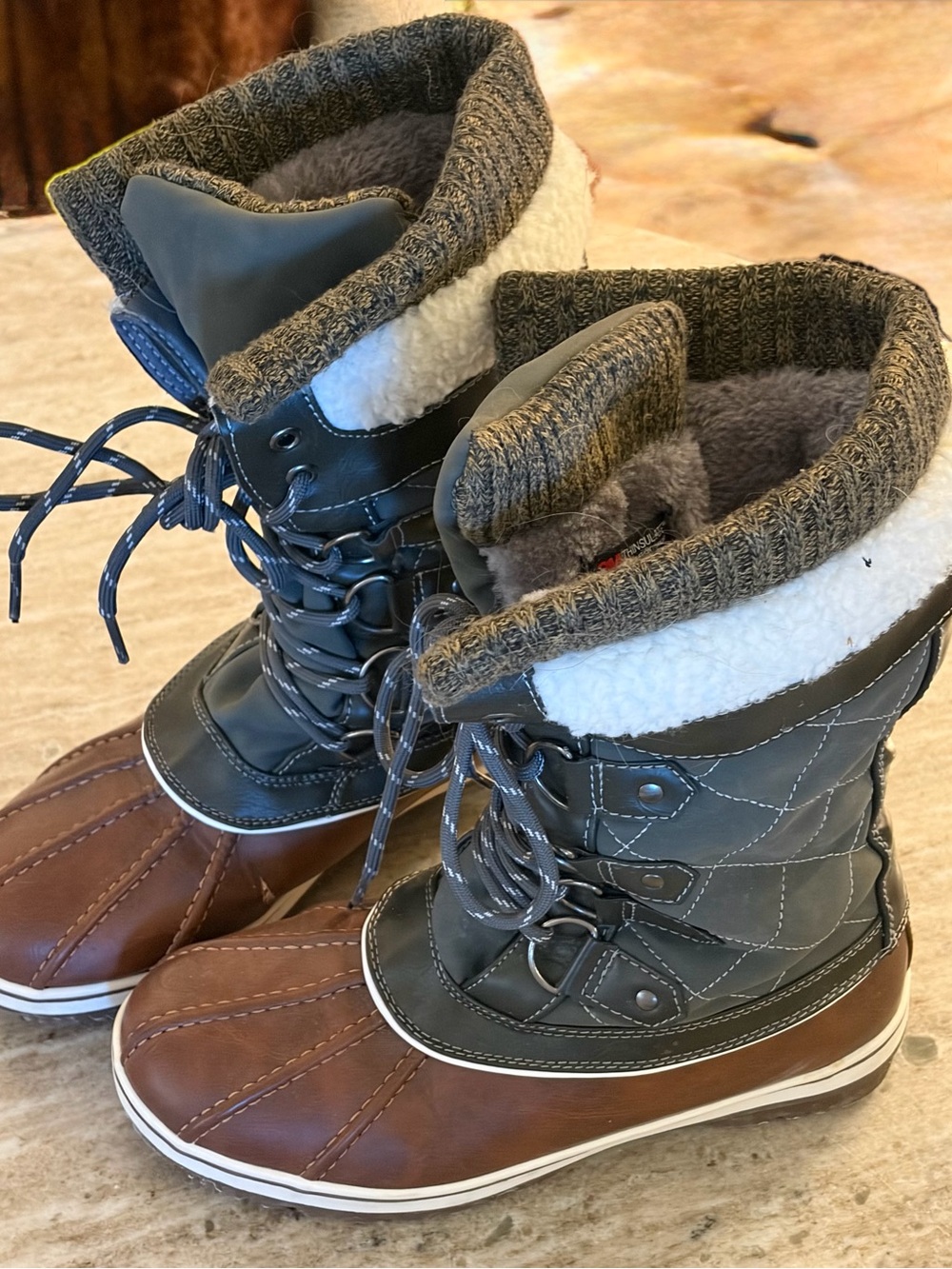 3M Thinsulate Brown & Olive Women's Winter Lace-Up Boots